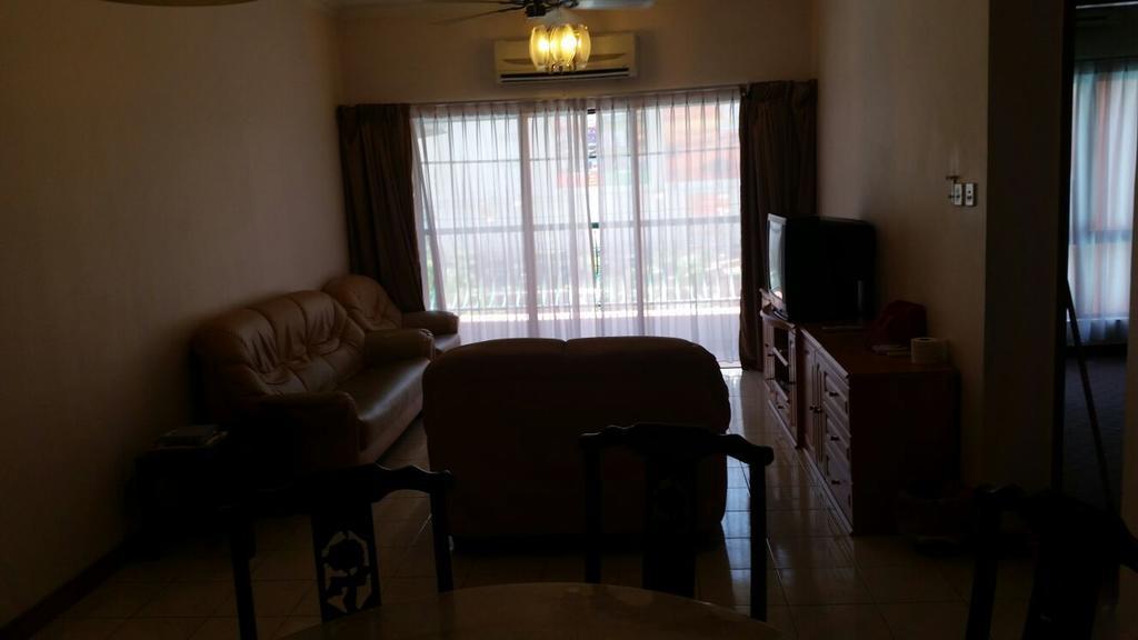T & H Vacation Condo @Marina Court Кота-Кинабалу Номер фото